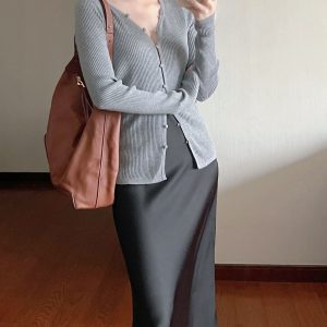 Gray Button Slit Knit Sweater Women's Early Autumn Winter Thin Design