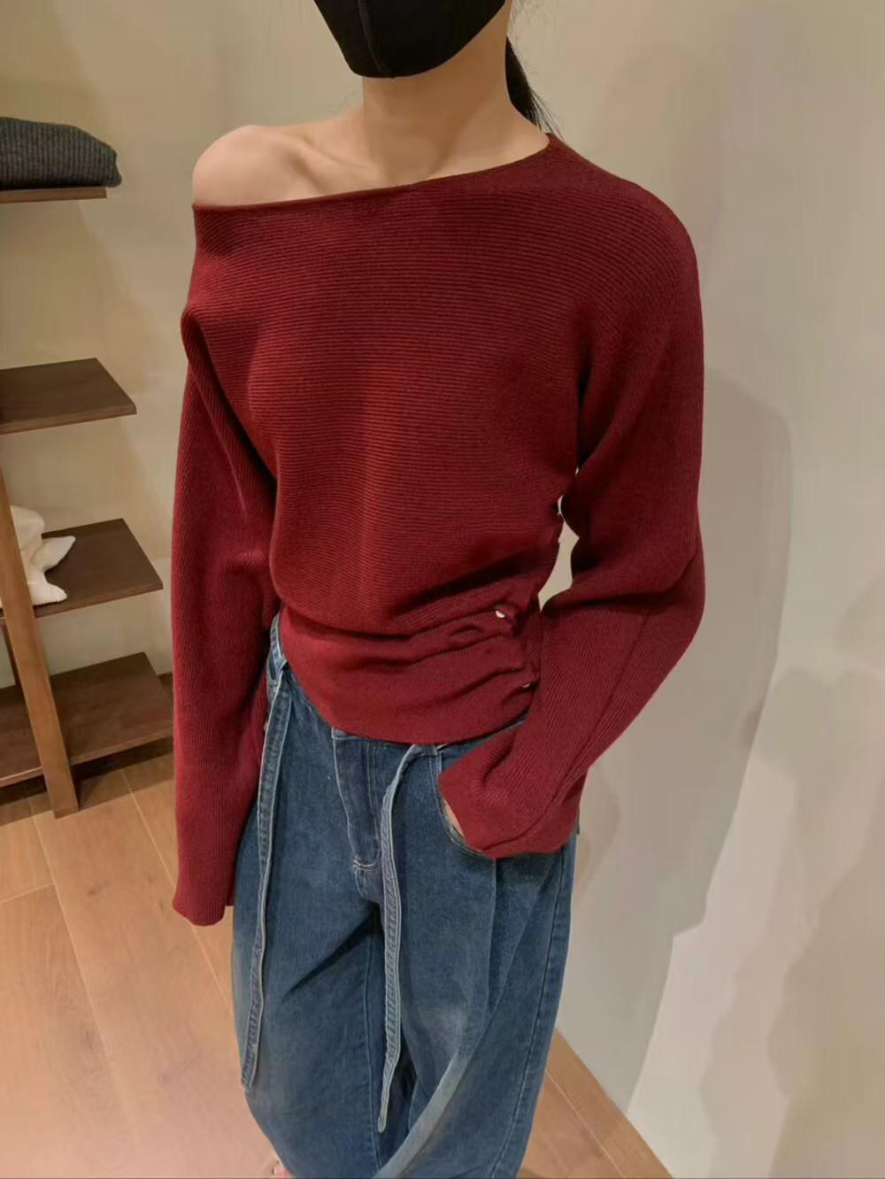 Women's Knit Sweater with Waist-Defining Fit in Soft Viscose - Image 4