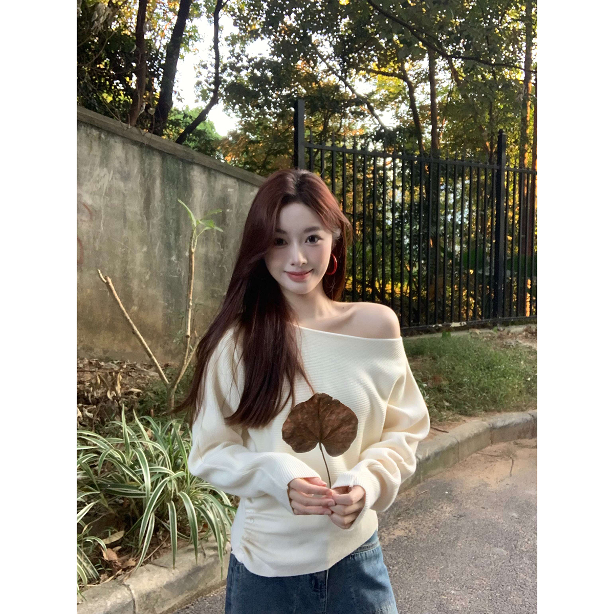 Women's Knit Sweater with Waist-Defining Fit in Soft Viscose - Image 5