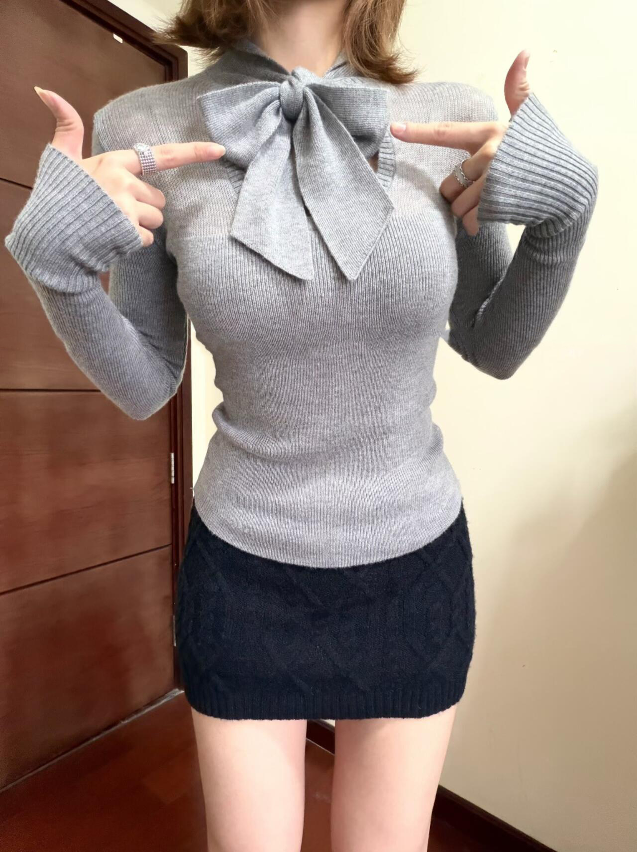 Semi-Sheer Knotted Slimming Knit Top for Women - Fall 2026 - Image 3